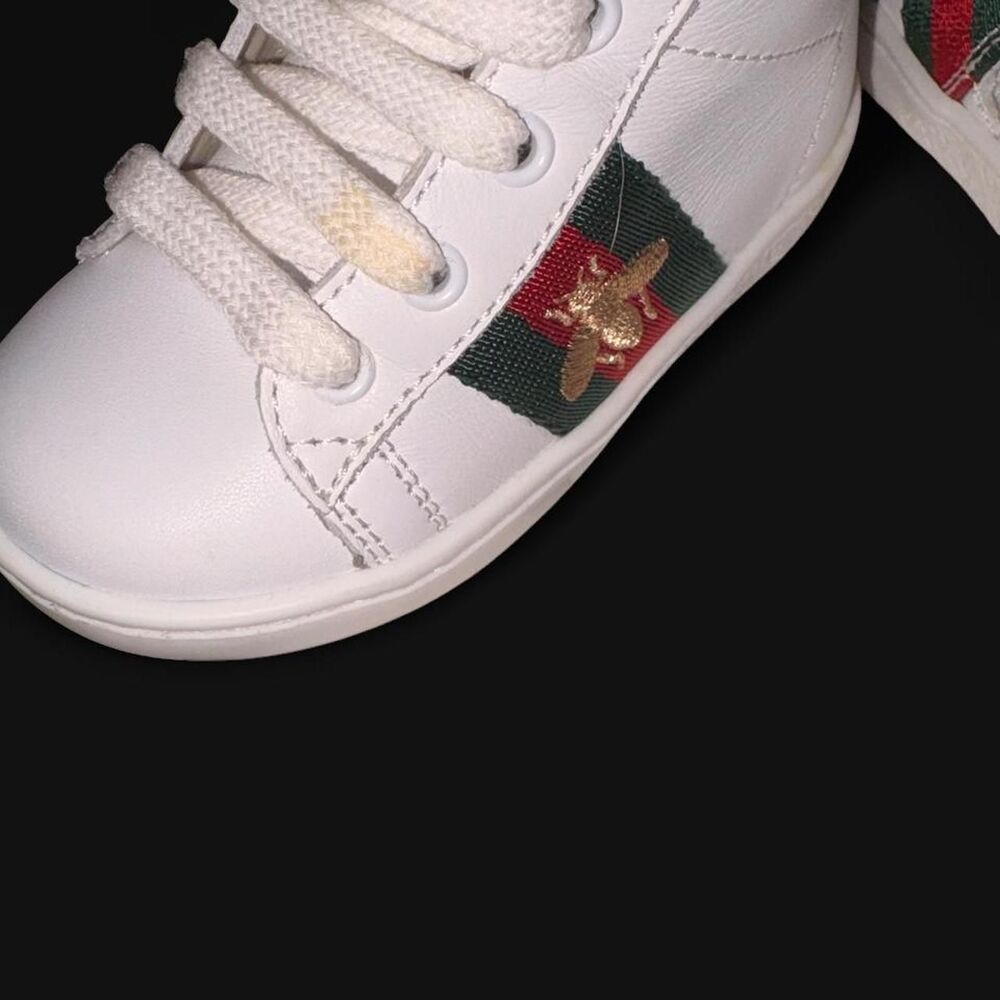 Gucci White First-shoes-baby-shoes / Size 4.5-5 - Picture 7 of 7